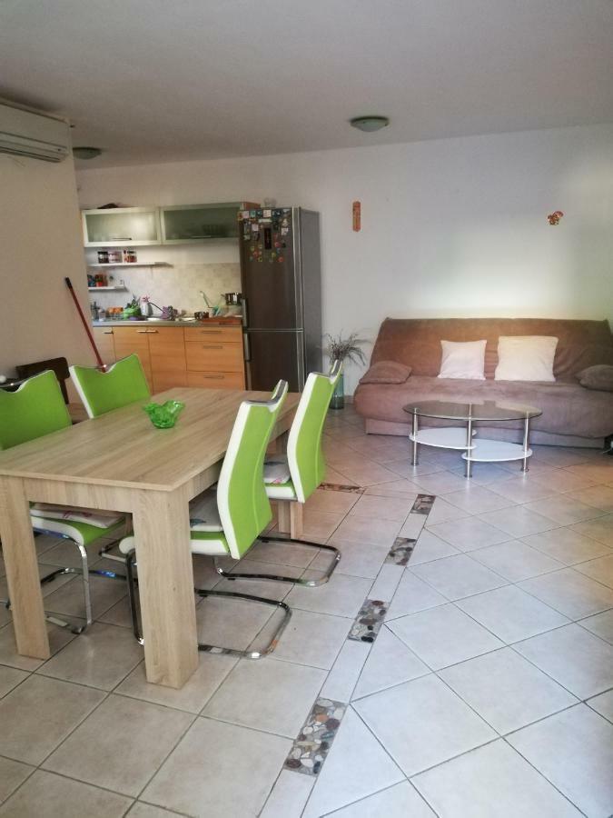 Apartman Natasa Mali Lošinj Esterno foto