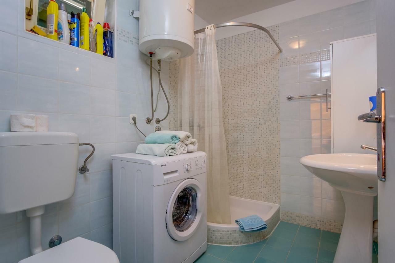 Apartman Natasa Mali Lošinj Esterno foto